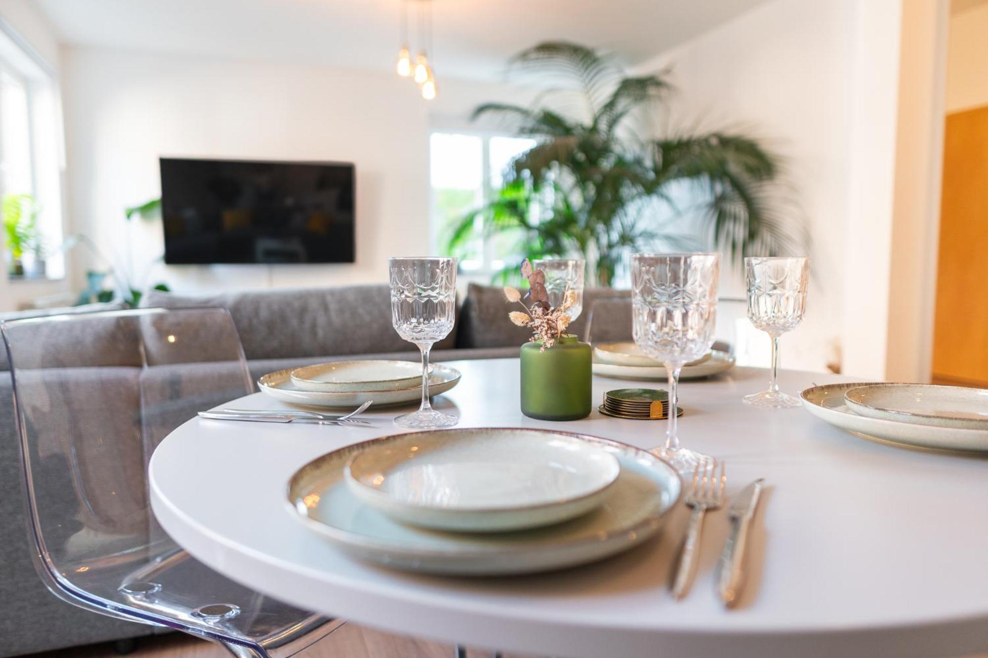 Luxurioeses Apartment, 10Min Innenstadt, Parkplatz Эрфурт Экстерьер фото