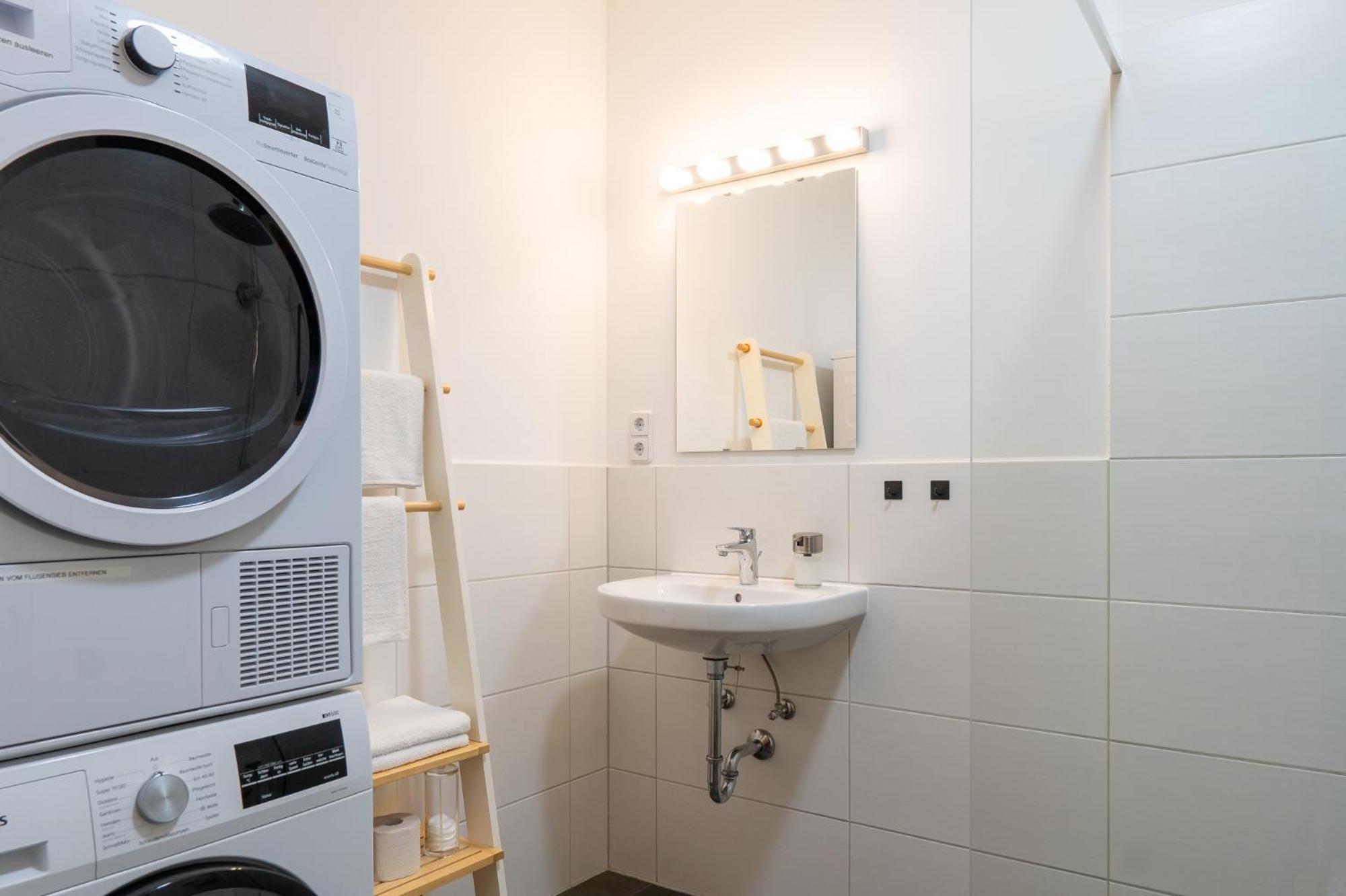 Luxurioeses Apartment, 10Min Innenstadt, Parkplatz Эрфурт Экстерьер фото